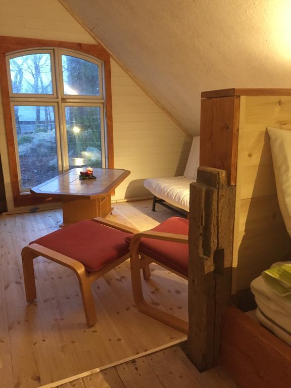 Farm Stay Happy Dogs Ranch Veberöd Zimmer foto